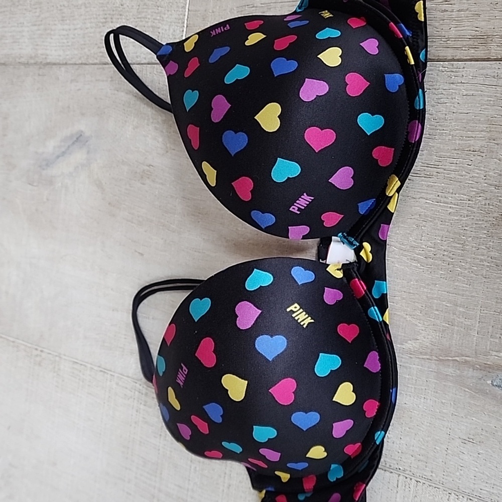 PINK Victoria's Secret 34C pushup bra